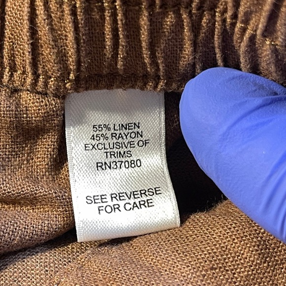 Cato Women's Brown Linen Blend Cargo Capri Pants Medium Elastic Cargo Pockets - Picture 13 of 14